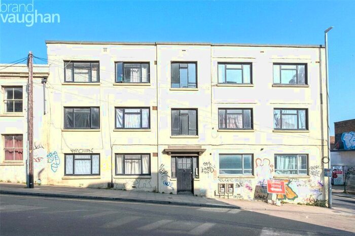 3 Bedroom Flat To Rent In - Cheapside, Brighton, East Sussex, BN1