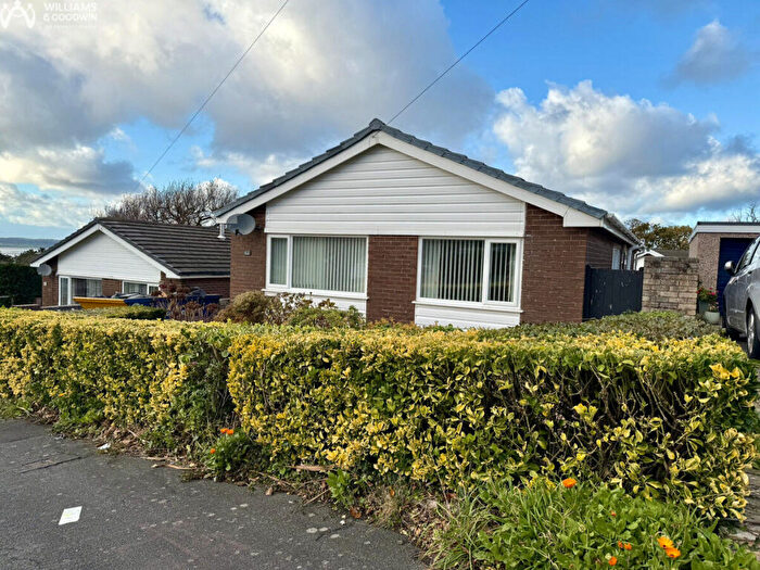 3 Bedroom Bungalow For Sale In Gorwel, Llanfairfechan, Conwy, LL33
