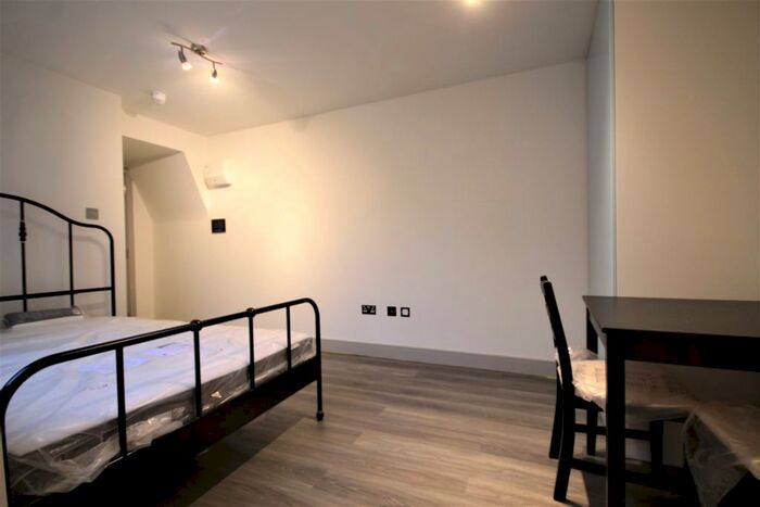 Studio To Rent In Camden High Street, Camden Town, NW1