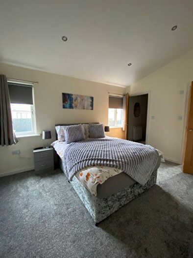 2 Bedroom Mobile/park Home For Sale In Feoffee Common Lane, Pocklington, York, YO42