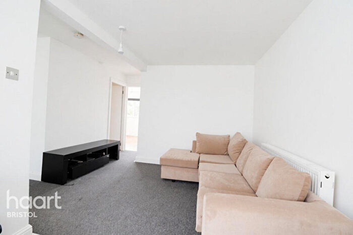 2 Bedroom Apartment To Rent In Shamrock Road, Bristol, BS5