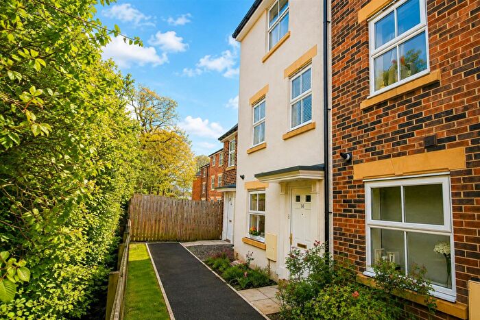 4 Bedroom Town House For Sale In Barrington Close, Durham City, Durham, DH1