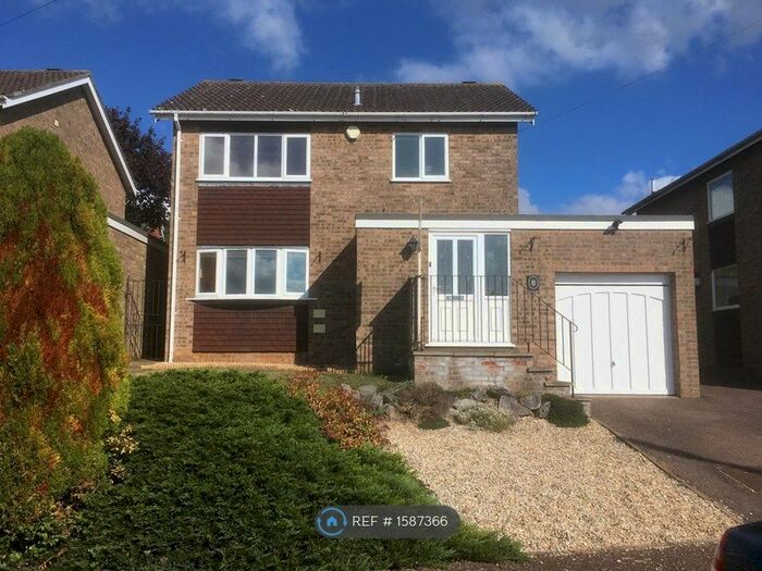3 Bedroom Detached House To Rent In Shelley Drive, Norwich, NR8