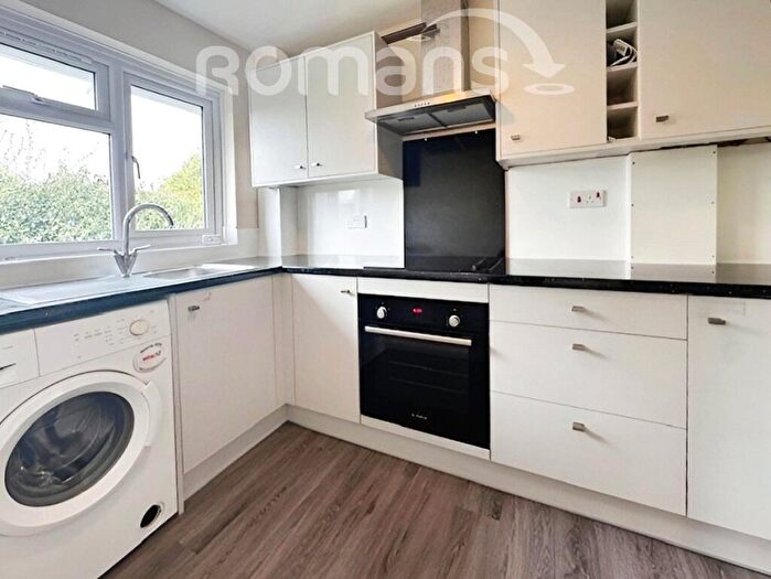 1 Bedroom Flat To Rent In Prince Andrew Close, Maidenhead, SL6