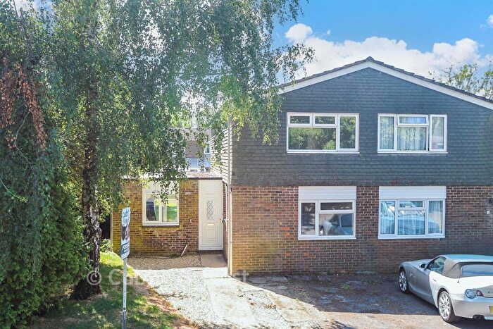3 Bedroom Semi-Detached House For Sale In Ryde Lands, Cranleigh, Surrey, GU6