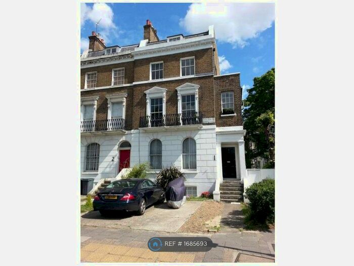 2 Bedroom Flat To Rent In Stockwell Terrace, London, SW9