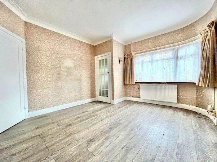 2 Bedroom Bungalow To Rent In Rosecroft Gardens, Twickenham, TW2