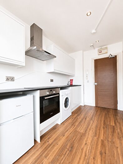 Studio To Rent In Elmgrove Road, Harrow, HA1
