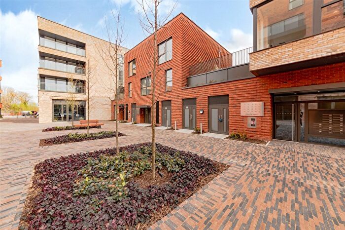 2 Bedroom Flat To Rent In Poulter Walk, Trumpington, Cambridge, CB2
