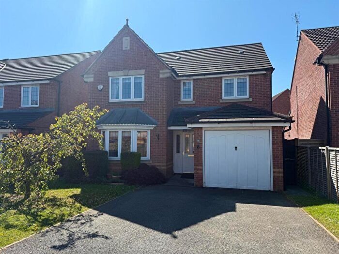 4 Bedroom Detached House For Sale In Sedgemoor Way, Littleover, Derby, DE23