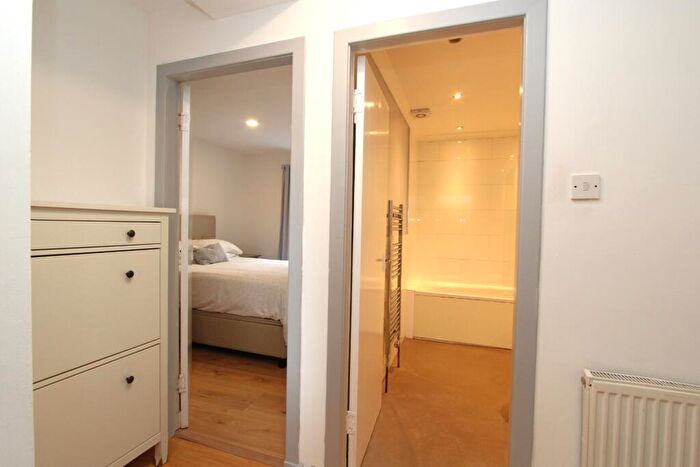 1 Bedroom Flat To Rent In North Leith Mill, Leith, Edinburgh, EH6