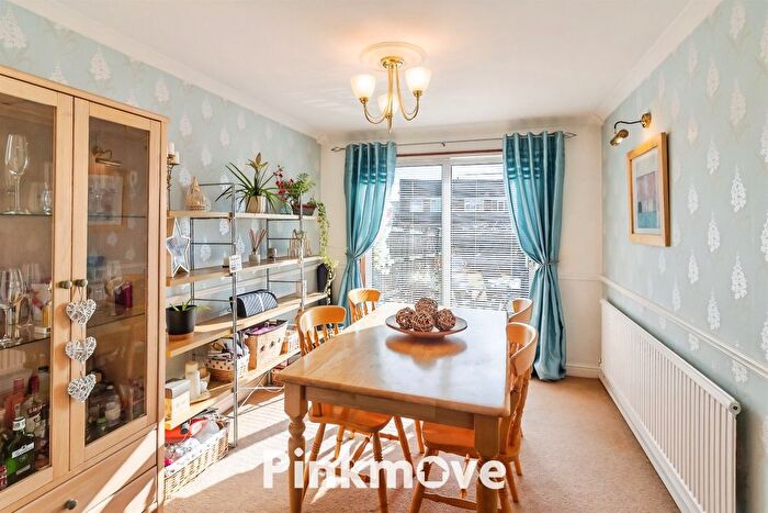 3 Bedroom Semi-Detached House For Sale In Pilton Vale, Newport, NP20