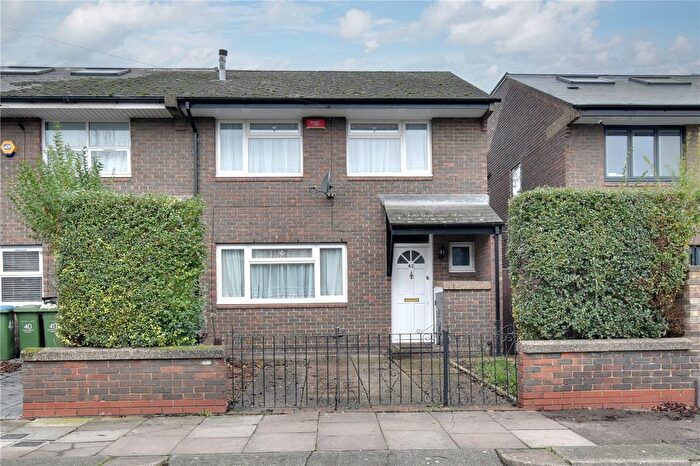 3 Bedroom End Terrace House For Sale In Glenforth Street, Greenwich, London, SE10