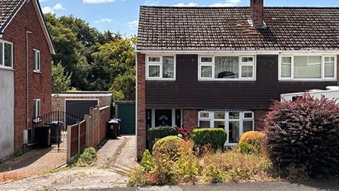 3 Bedroom Semi-Detached House For Sale In Goldhurst Drive, Tean, Stoke-On-Trent, ST10
