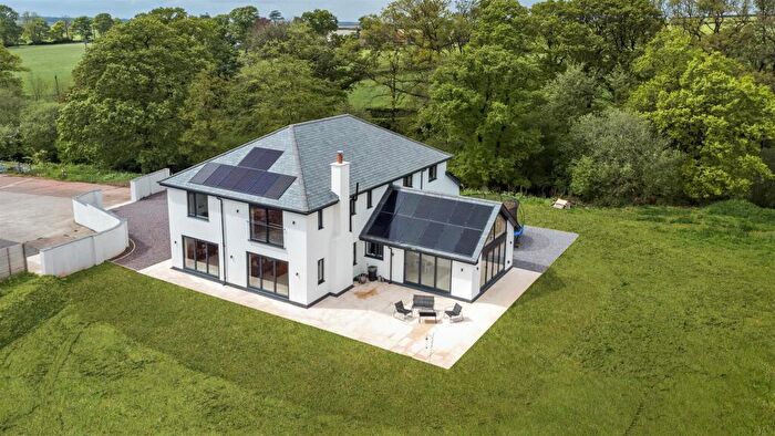 4 Bedroom Detached House For Sale In Witheridge, Tiverton, EX16