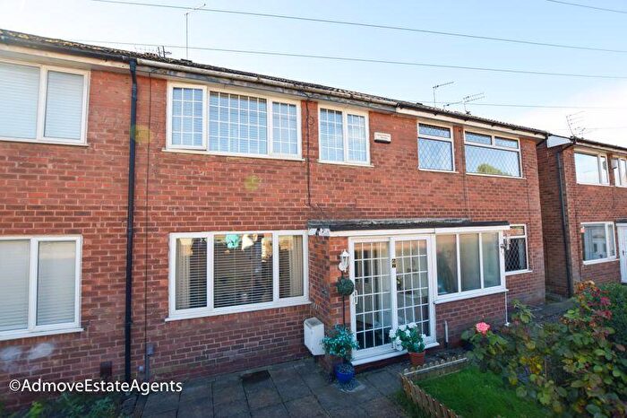 3 Bedroom Terraced House To Rent In Chaddock Lane, Worsley, M28