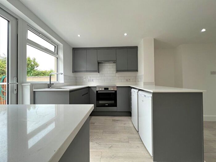 2 Bedroom Flat To Rent In Central Road Wembley, HA0