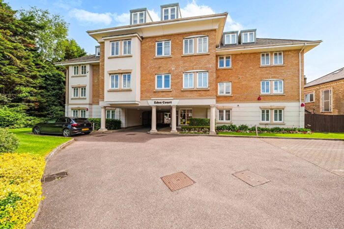 3 Bedroom Flat For Sale In Eden Court, Hendon Lane, N3