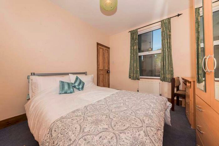 4 Bedroom House To Rent In Wincheap, Canterbury, CT1