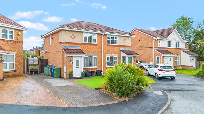 2 Bedroom Semi-detached House For Sale In Chandler Way, Lowton, WA3