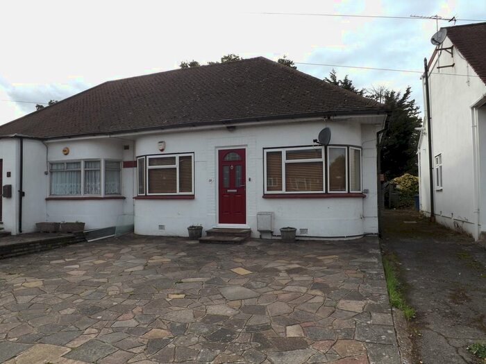 2 Bedroom Semi-Detached Bungalow To Rent In Kenilworth Road, Edgware, HA8