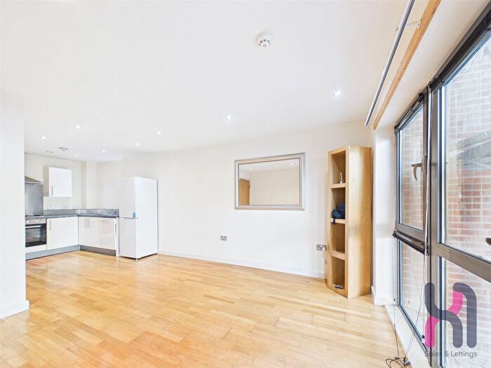 1 Bedroom Flat To Rent In The Reach, Leeds St, Liverpool, L3