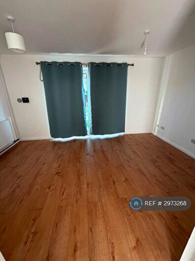 3 Bedroom End Of Terrace House To Rent In Mahon Close, Enfield, EN1