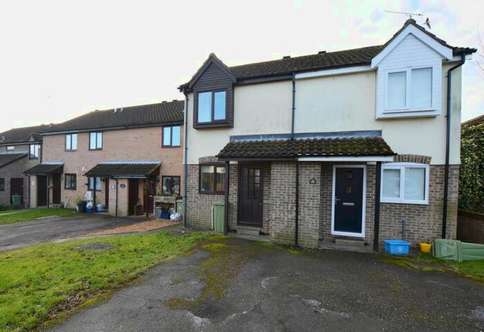 2 Bedroom Semi-Detached House To Rent In Foxhill, Olney, MK46