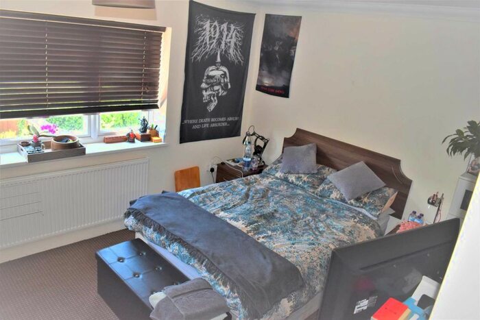 5 Bedroom Terraced House To Rent In Kavan Gardens, Cranford, Hounslow, TW5