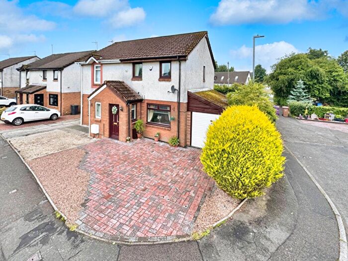 3 Bedroom Semi-Detached House For Sale In Denholm Way, Beith, KA15