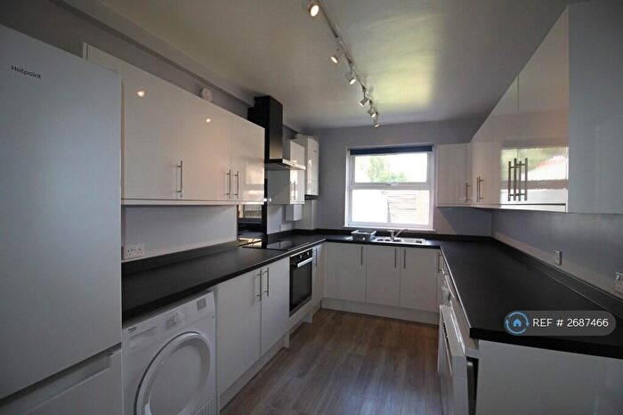 4 Bedroom Terraced House To Rent In Portswood Road, Southampton, SO17