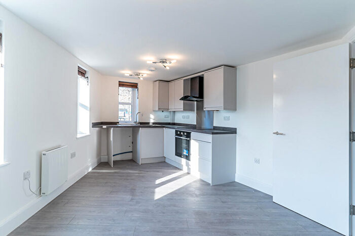 1 Bedroom Flat To Rent In Loring Road, The Haveli, Dunstable, LU6