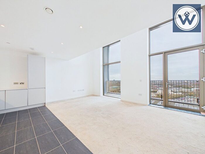 1 Bedroom Flat For Sale In Local Crescent, Hulme Street, M5