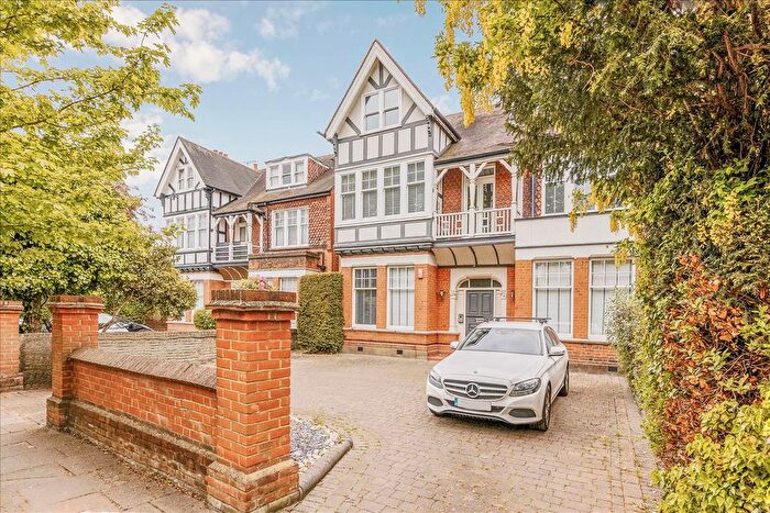 Studio To Rent In Corfton Road, Ealing, London, W5