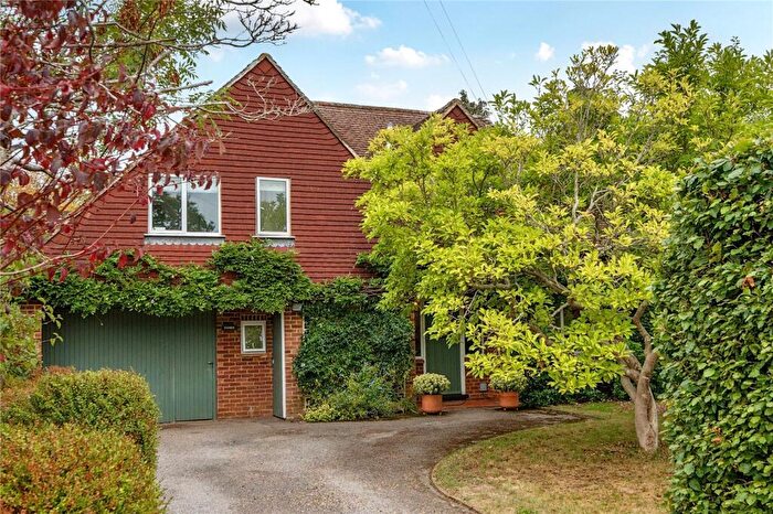 4 Bedroom Detached House For Sale In Nightingale Avenue, West Horsley, KT24