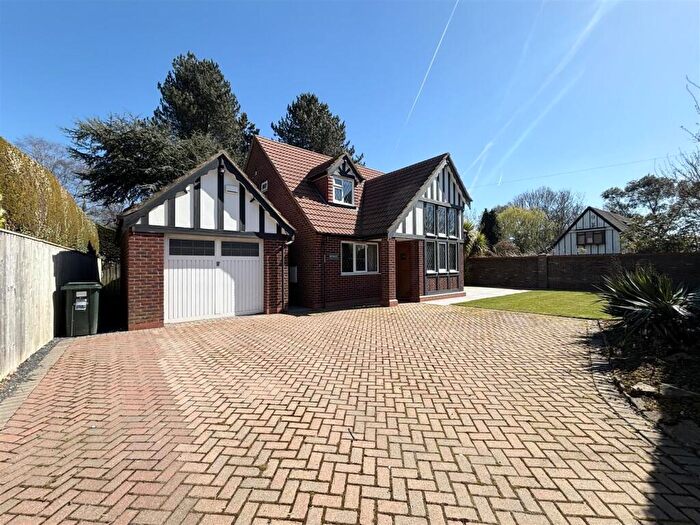 4 Bedroom Detached House For Sale In Covenham St. Mary, Louth, LN11