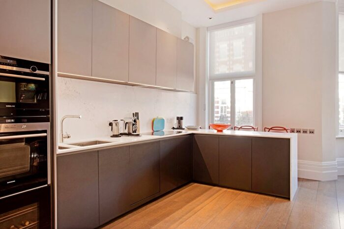 2 Bedroom Flat To Rent In Bolton Gardens, London, SW5