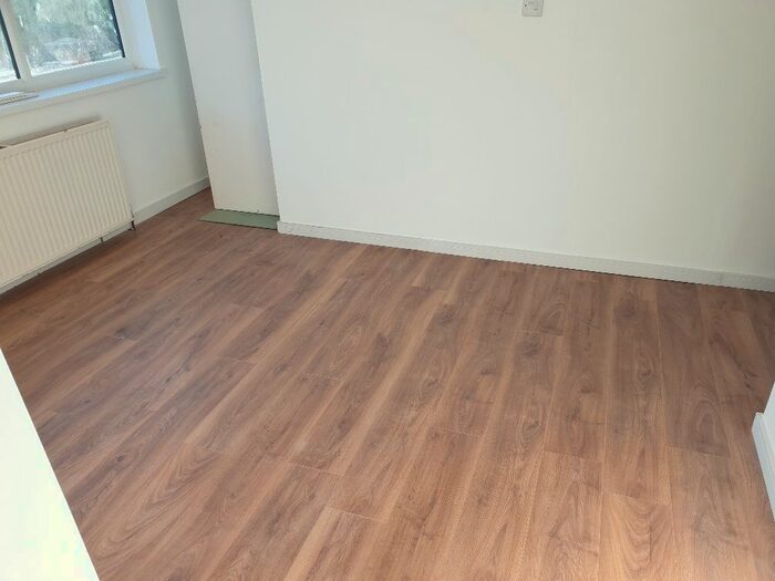 Studio To Rent In Chestnut Road, Enfield EN3
