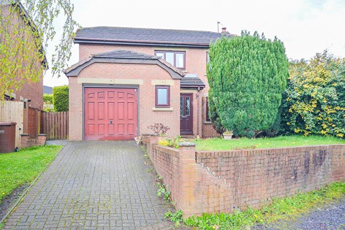 4 Bedroom Detached House For Sale In Ridings Mews, Lofthouse, Wakefield, WF3
