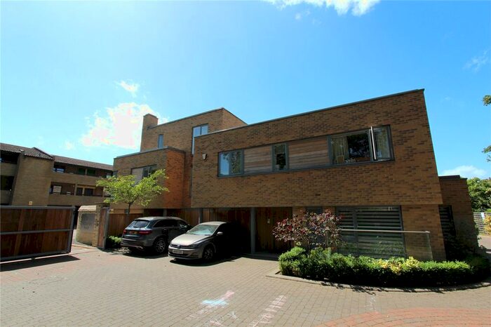 5 Bedroom Semi-Detached House To Rent In Eccleston Place, Cambridge, CB1