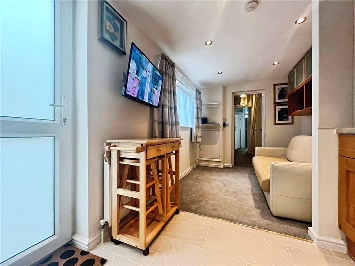 Studio To Rent In Cambridge Grove Road, Kingston Upon Thames, KT1