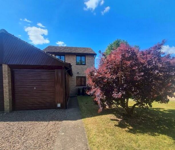 3 Bedroom Semi-Detached House To Rent In Maple Close, Waddington, LN5