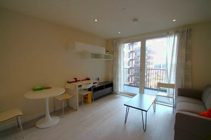 1 Bedroom Flat To Rent In Taro Apartments, Eastman Village, Harrow, HA1