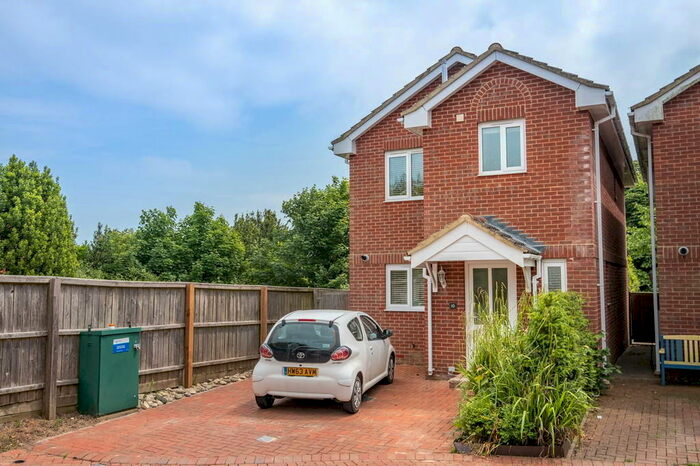 3 Bedroom Detached House To Rent In Bembridge, Isle Of Wight, PO35