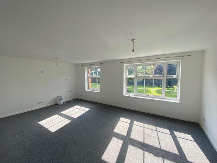 2 Bedroom Apartment To Rent In St. Lawrence Close, Knowle, Solihull, B93