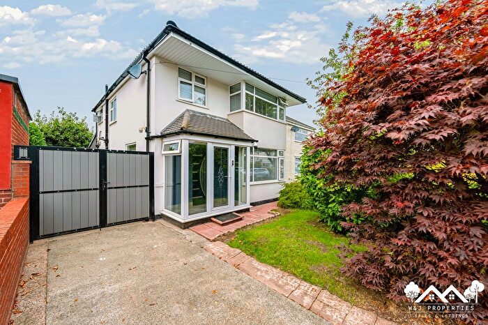 3 Bedroom Semi-Detached House For Sale In Cypress Road, Huyton, Liverpool, L36