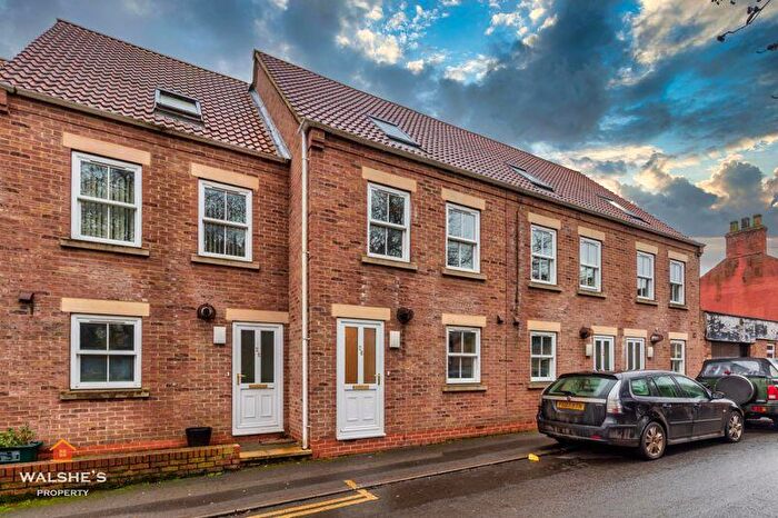 3 Bedroom Terraced House To Rent In Queen Street, Winterton, DN15