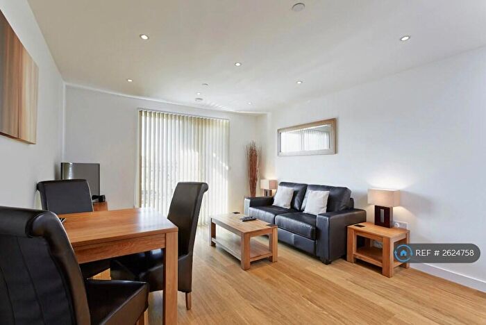 1 Bedroom Flat To Rent In Railway Terrace, Slough, SL2