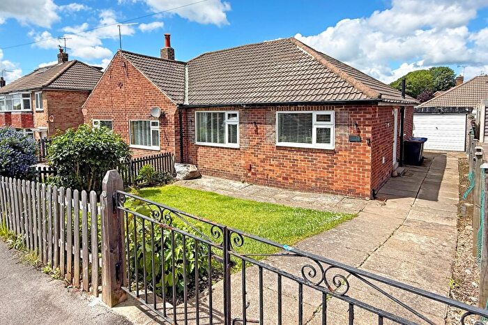 2 Bedroom Semi-Detached Bungalow For Sale In Knox Way, Harrogate, HG1