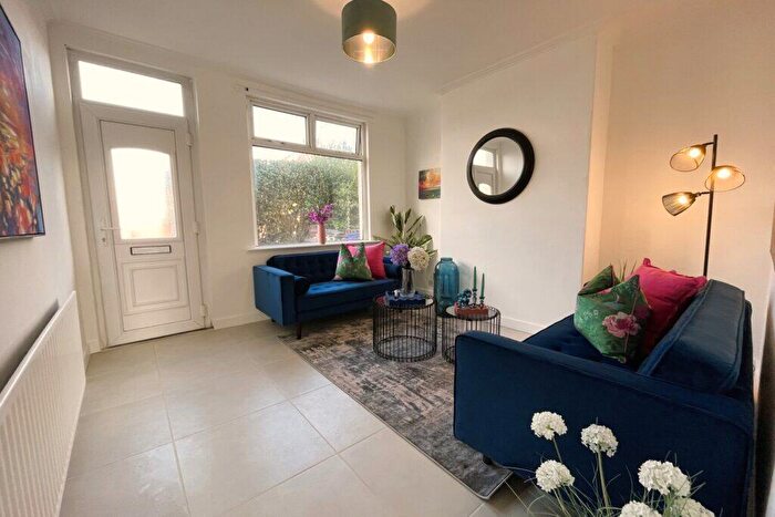 3 Bedroom Terraced House For Sale In Derbyshire Lane, Sheffield, S8